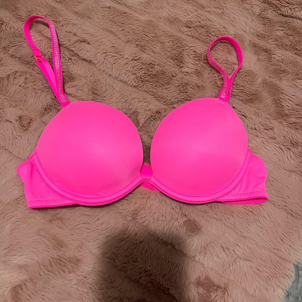 Victoria’s Secret bra